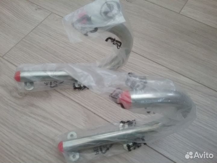 Крючки для хранения велосипедов, санок, колясок