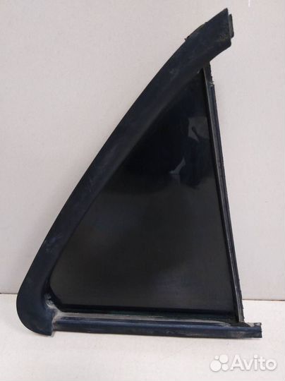 Стекло двери задней левой форточка Renault Laguna