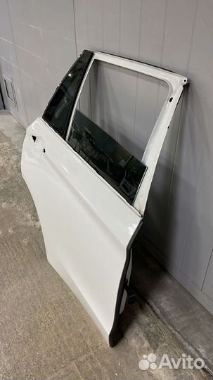 Дверь задняя правая белая f15 F15 X5 X5M BMW