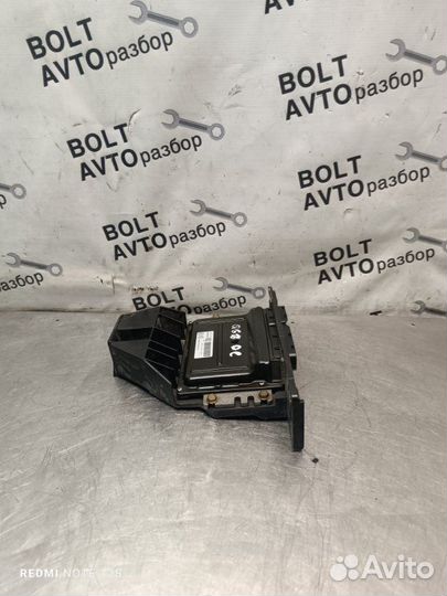 Блок управления двс Nissan Ad vhny11 QG18DE 2000