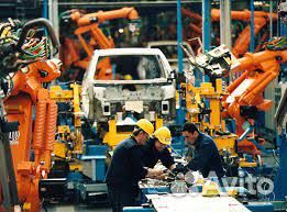 Сборщик автомобилей с обучением