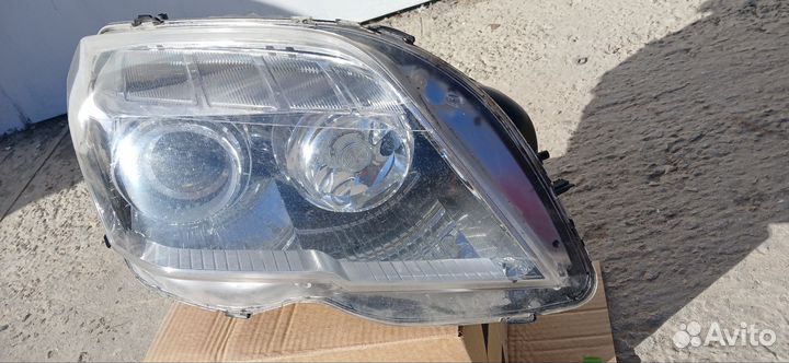 Mercedes GLK фара правая