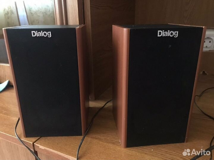 Dialog W-3000 Cherry