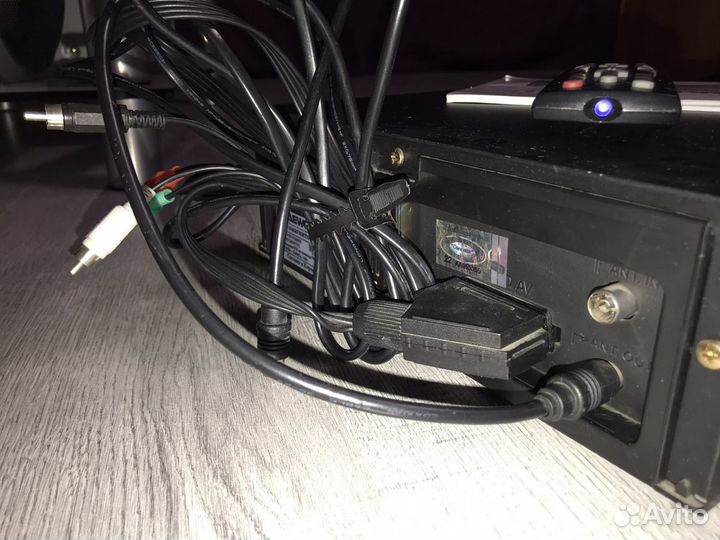 Видеомагнитофон