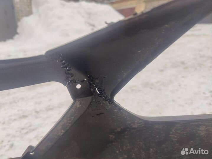 Бампер передний б/у Datsun