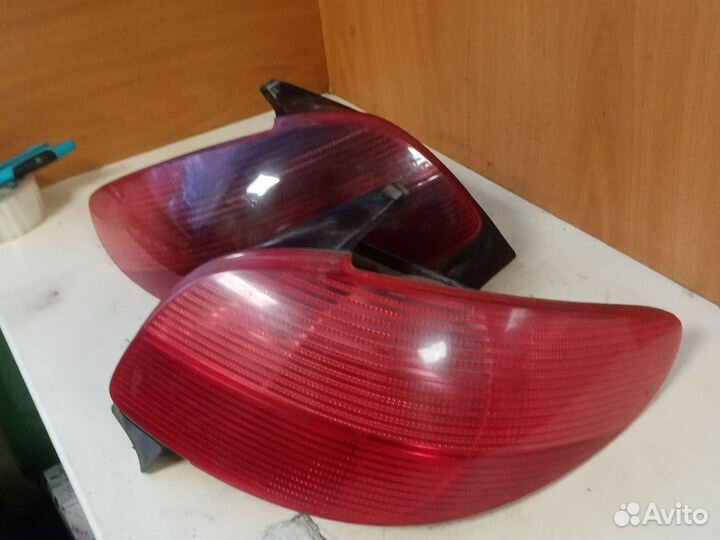 Фонарь задний для Peugeot 206