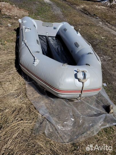 Лодка Nissanmaran 320 Tornado