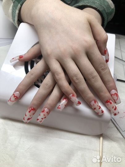 Модель на наращивание, маникюр