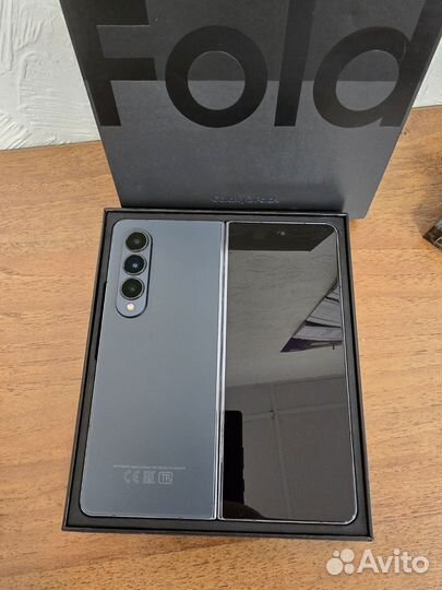 Samsung Galaxy Z Fold4, 12/256 ГБ
