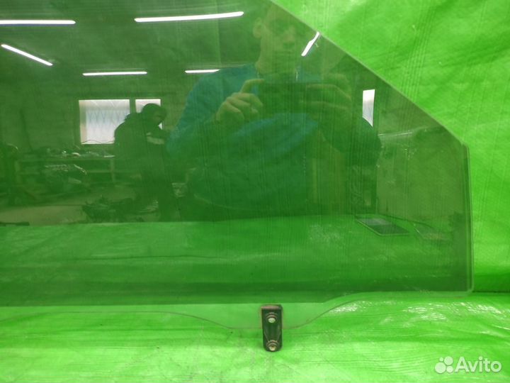 Стекло п/п двери 2010г. Hyundai Tucson 04-09