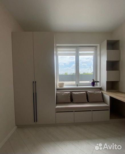 Шкаф распашной