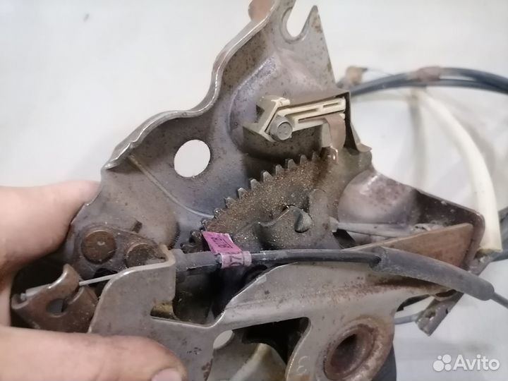 Рычаг ручника ножной Dodge Intrepid 1998-2004