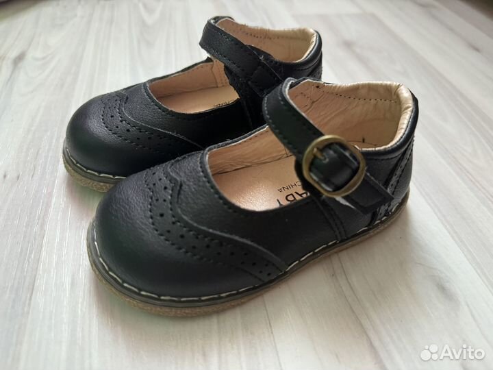 Туфли для девочки 22-23