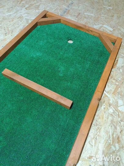 Дорожка для мини гольфа