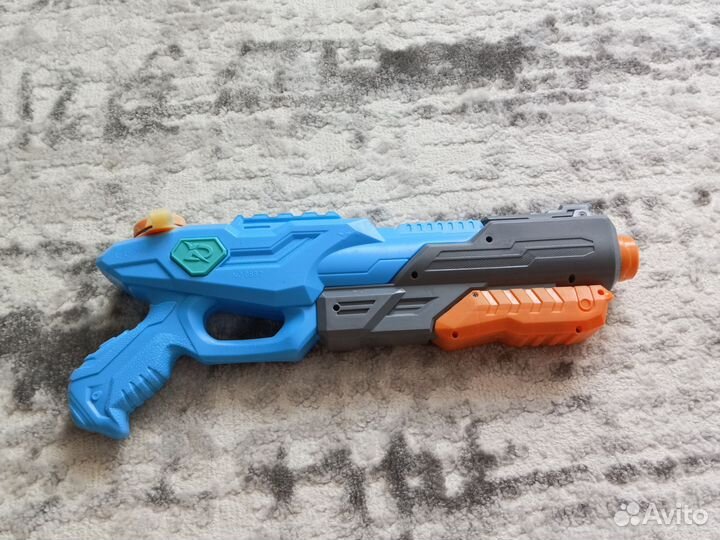 Водный пистолет. торг