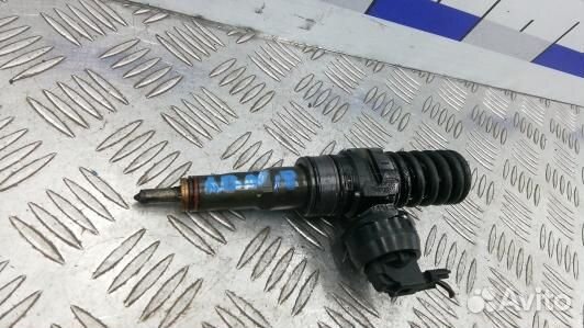 Форсунка дизельная skoda octavia A5 (XBN18AL04)