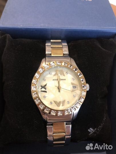 Часы кварцевые