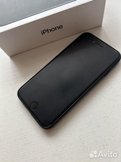 iPhone 7, 32 ГБ