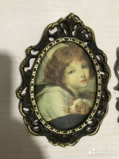 Шелкография в бронзовой раме