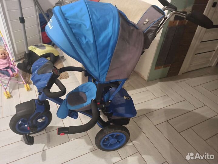 Детский велосипед с родительской ручкой