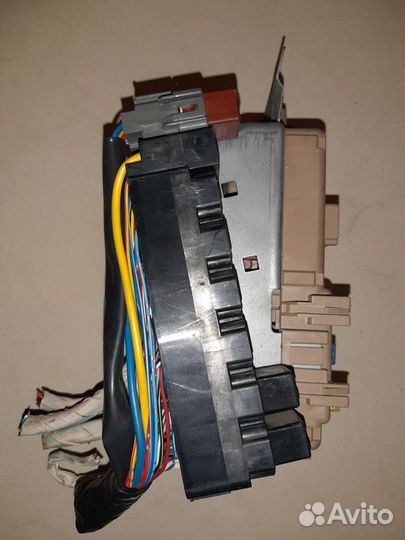 Блок предохранителей салонный Субару