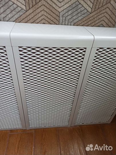 Экран радиатора отопления