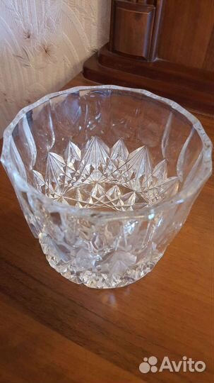 Хрустальная конфетница