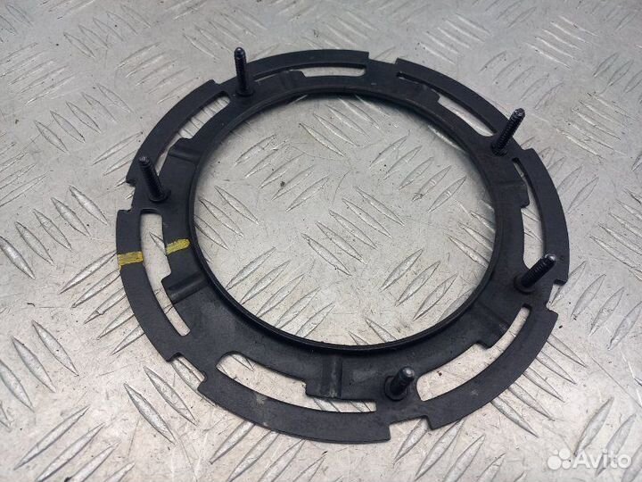 Гайка топливного насоса Land Rover Freelander 2