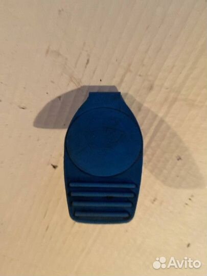 Крышка бачка омывателя Volkswagen Passat