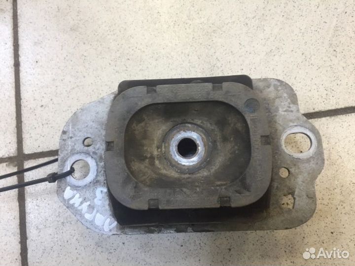 Подушка коробки передач левая Renault Laguna 3