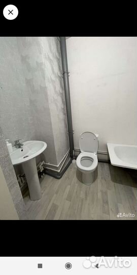 Сдам рабочее место мастеру по маникюру