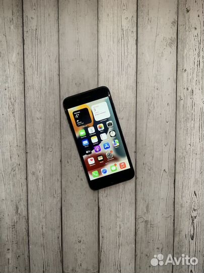 iPhone 7 Plus, 32 ГБ
