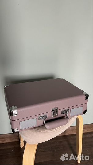 Виниловый проигрыватель crosley