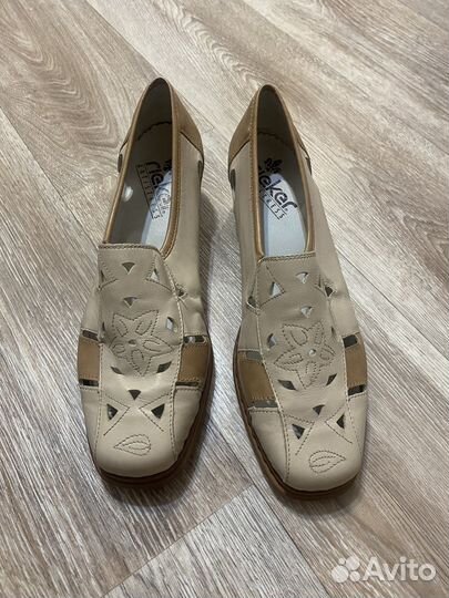 Обувь женская 42 размер