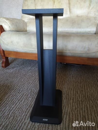 Стойки для акустики колонок
