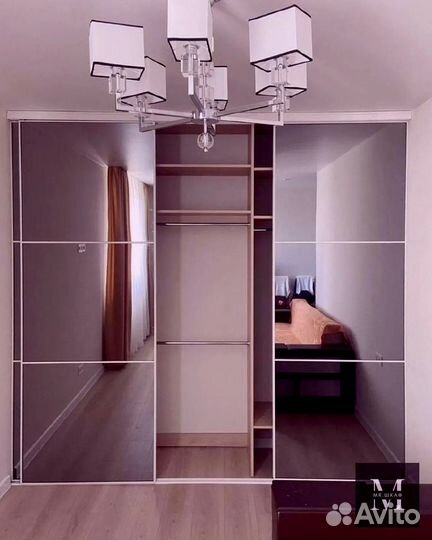 Современный шкаф купе