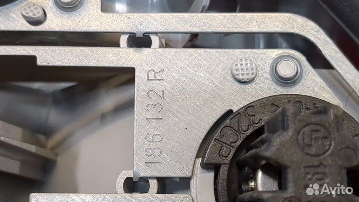 Фонарь (задний) правый Mercedes SLK R170