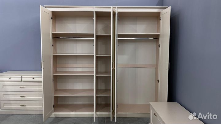 Спальный гарнитур Сиена 5 ти дверная