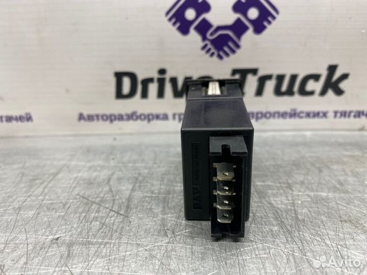 Кнопка выключатель, регулятор освещения салона