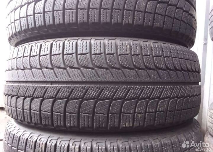 Michelin X-Ice XI3 215/60 R17 96T