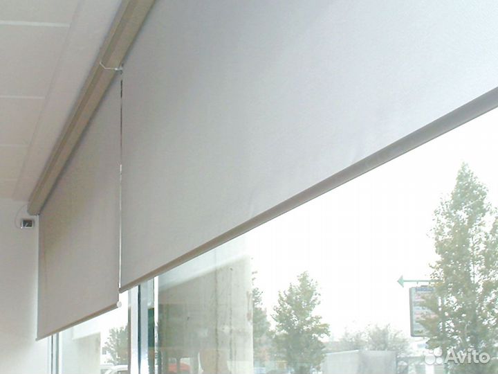 Жалюзи и рулонные шторы в ассортименте