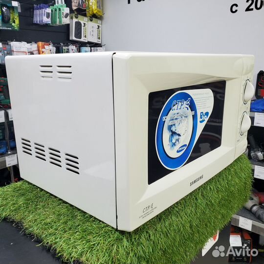 Микроволновая печь Samsung CE2813NR