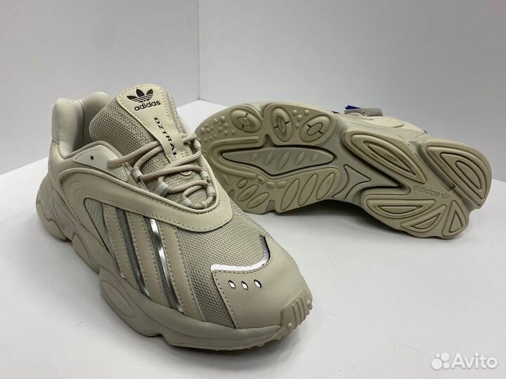 Кроссовки Adidas Oztral мужские бежевые