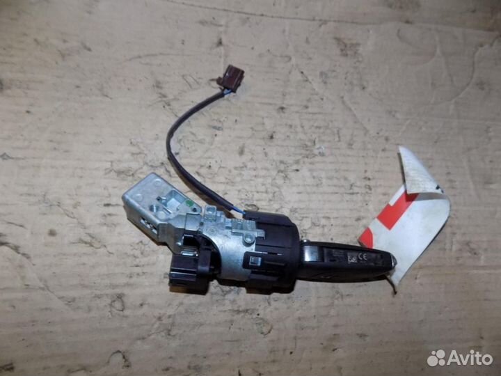 Замок зажигания C4 II 2011