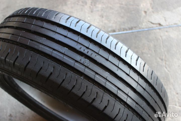 Nokian Tyres Hakka C2 215/60 R17C 104H