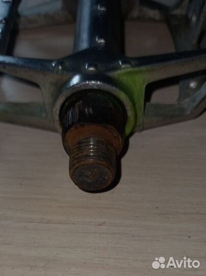 Педали для велосипеда