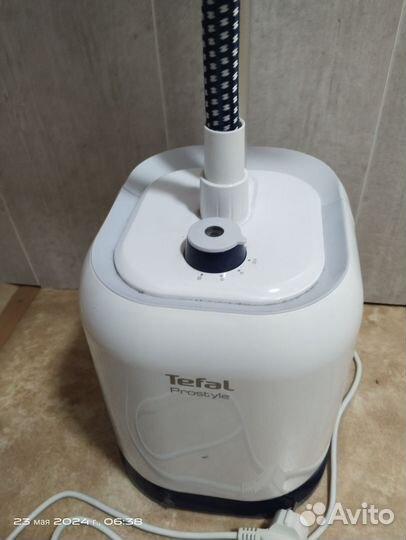 Отпариватель для одежды вертикальный