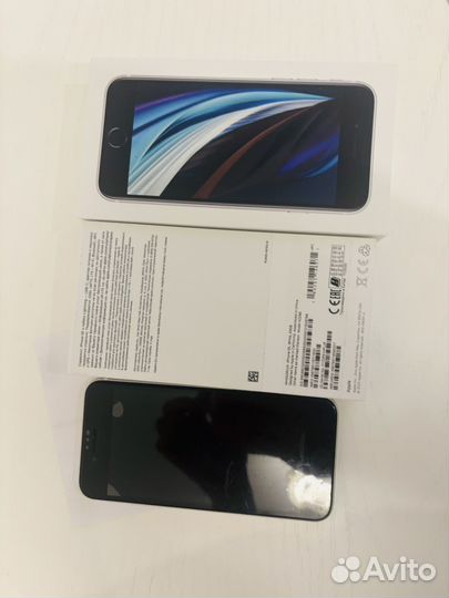 iPhone SE, 64 ГБ