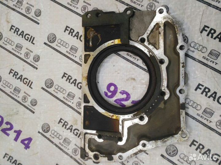 Крышка коленвала задняя Audi A4 B5 AQD