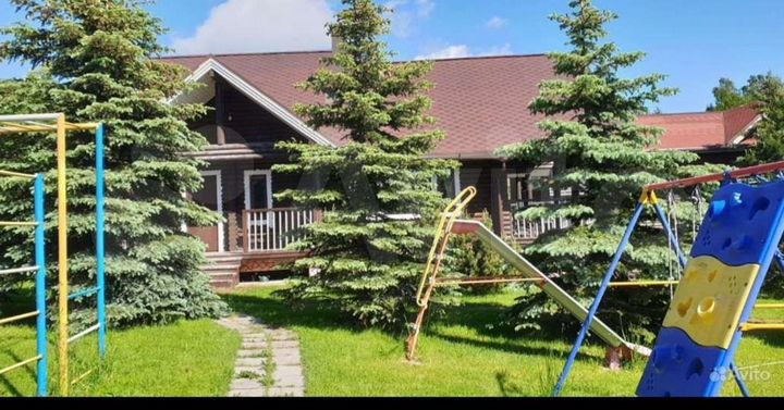 Коттедж 175 м² на участке 80 сот.